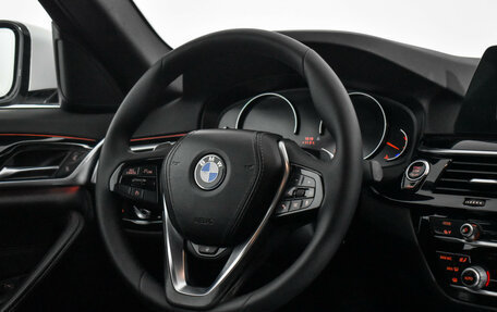 BMW 5 серия, 2019 год, 2 799 000 рублей, 16 фотография