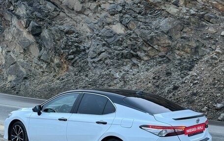 Toyota Camry, 2019 год, 1 800 000 рублей, 7 фотография