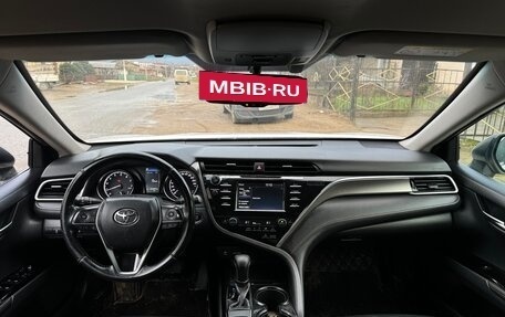 Toyota Camry, 2019 год, 1 800 000 рублей, 9 фотография