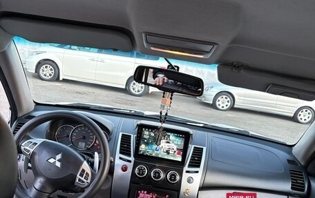 Mitsubishi Pajero Sport II рестайлинг, 2015 год, 2 490 000 рублей, 5 фотография