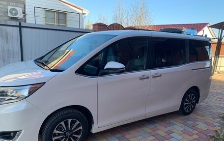 Toyota Esquire I, 2020 год, 2 850 000 рублей, 2 фотография