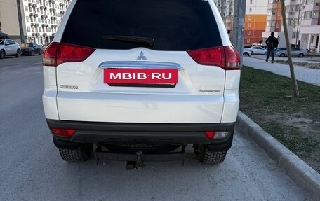 Mitsubishi Pajero Sport II рестайлинг, 2015 год, 2 490 000 рублей, 13 фотография