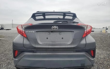 Toyota C-HR I рестайлинг, 2021 год, 2 350 000 рублей, 6 фотография