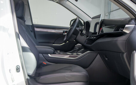 Toyota Highlander, 2026 год, 5 900 000 рублей, 15 фотография