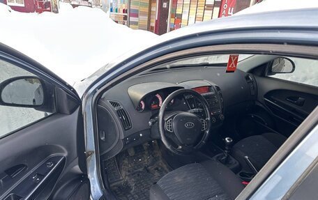 KIA cee'd I рестайлинг, 2009 год, 590 000 рублей, 3 фотография
