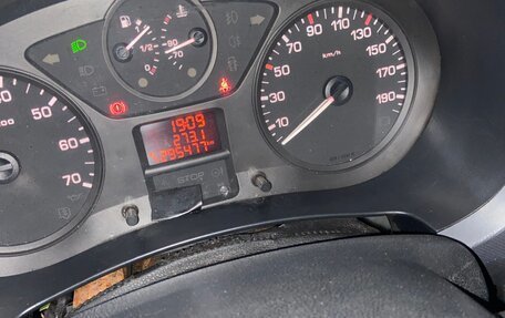 Peugeot Partner II рестайлинг 2, 2010 год, 440 000 рублей, 9 фотография