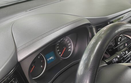 Mitsubishi Outlander III рестайлинг 3, 2018 год, 1 910 000 рублей, 6 фотография