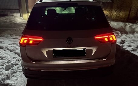 Volkswagen Tiguan II, 2021 год, 2 860 000 рублей, 7 фотография