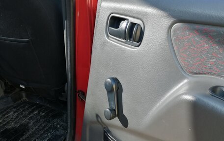 Nissan Terrano II рестайлинг, 1995 год, 410 000 рублей, 27 фотография