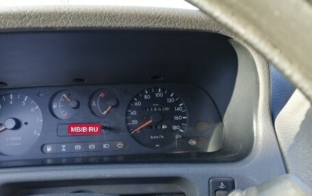 Nissan Terrano II рестайлинг, 1995 год, 410 000 рублей, 28 фотография