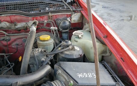 Nissan Terrano II рестайлинг, 1995 год, 410 000 рублей, 33 фотография