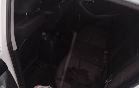 Hyundai Elantra V, 2013 год, 1 100 000 рублей, 24 фотография