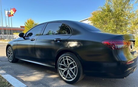 Mercedes-Benz E-Класс, 2021 год, 5 050 000 рублей, 3 фотография