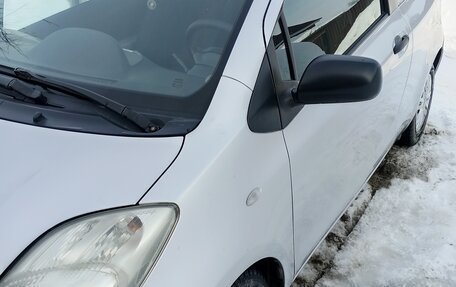 Toyota Yaris III рестайлинг, 2008 год, 630 000 рублей, 4 фотография