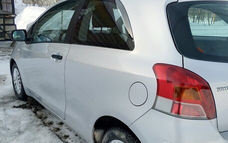 Toyota Yaris III рестайлинг, 2008 год, 630 000 рублей, 2 фотография