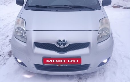 Toyota Yaris III рестайлинг, 2008 год, 630 000 рублей, 19 фотография