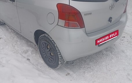 Toyota Yaris III рестайлинг, 2008 год, 630 000 рублей, 20 фотография