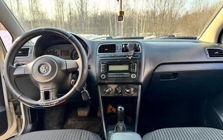 Volkswagen Polo VI (EU Market), 2011 год, 700 000 рублей, 8 фотография