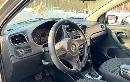 Volkswagen Polo VI (EU Market), 2011 год, 700 000 рублей, 7 фотография