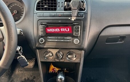 Volkswagen Polo VI (EU Market), 2011 год, 700 000 рублей, 9 фотография