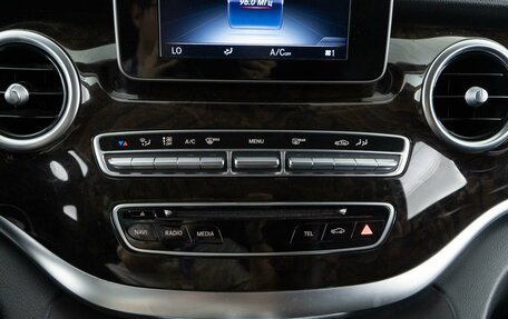 Mercedes-Benz V-Класс, 2017 год, 3 627 077 рублей, 19 фотография