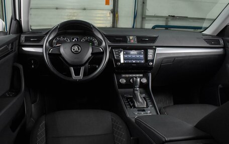 Skoda Superb III рестайлинг, 2018 год, 2 089 000 рублей, 6 фотография