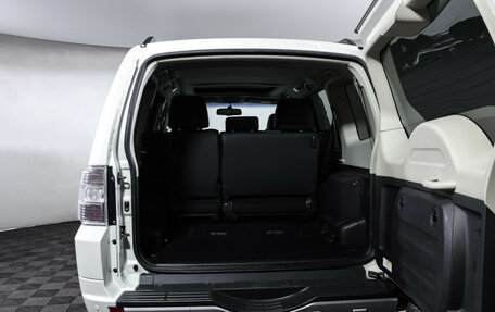 Mitsubishi Pajero IV, 2021 год, 3 990 000 рублей, 10 фотография