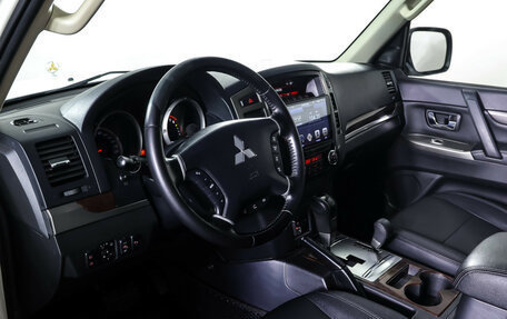 Mitsubishi Pajero IV, 2021 год, 3 990 000 рублей, 15 фотография