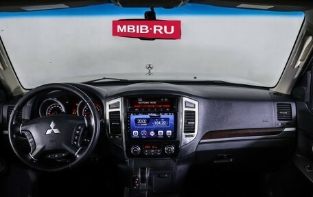 Mitsubishi Pajero IV, 2021 год, 3 990 000 рублей, 14 фотография