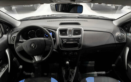 Renault Logan II, 2017 год, 735 000 рублей, 17 фотография