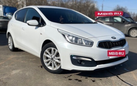 KIA cee'd III, 2017 год, 950 000 рублей, 2 фотография