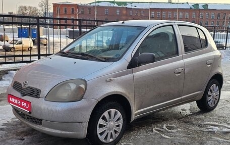 Toyota Yaris I рестайлинг, 2000 год, 295 000 рублей, 1 фотография