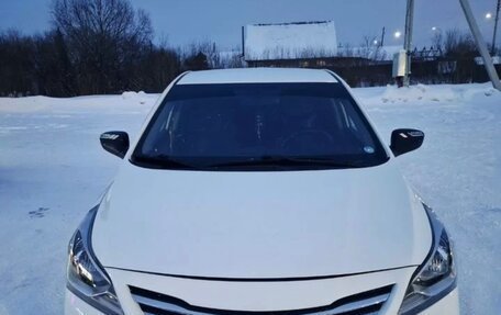 Hyundai Solaris II рестайлинг, 2011 год, 535 000 рублей, 1 фотография