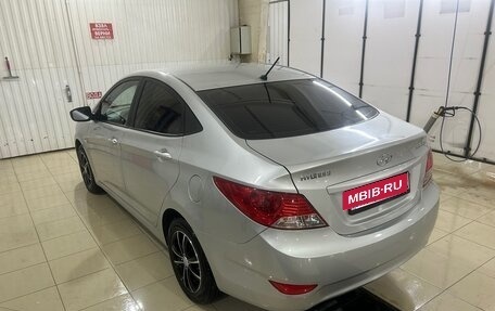 Hyundai Solaris II рестайлинг, 2012 год, 750 000 рублей, 3 фотография