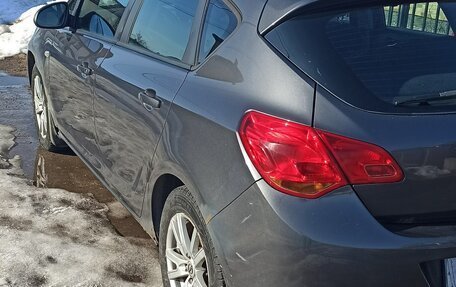 Opel Astra J, 2010 год, 515 000 рублей, 11 фотография