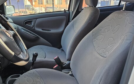 Toyota Yaris I рестайлинг, 2000 год, 295 000 рублей, 7 фотография