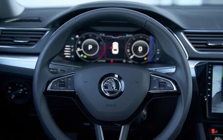 Skoda Superb III рестайлинг, 2025 год, 3 399 900 рублей, 10 фотография