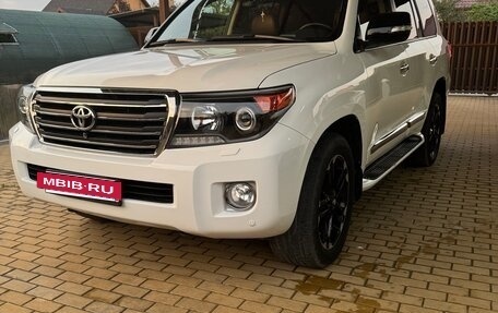 Toyota Land Cruiser 200, 2015 год, 4 400 000 рублей, 3 фотография