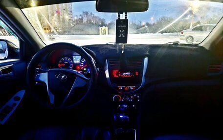 Hyundai Solaris II рестайлинг, 2011 год, 535 000 рублей, 10 фотография