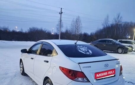 Hyundai Solaris II рестайлинг, 2011 год, 535 000 рублей, 5 фотография