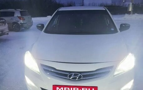 Hyundai Solaris II рестайлинг, 2011 год, 535 000 рублей, 12 фотография