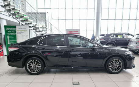 Toyota Camry, 2020 год, 2 750 000 рублей, 5 фотография