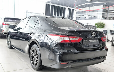 Toyota Camry, 2020 год, 2 750 000 рублей, 8 фотография