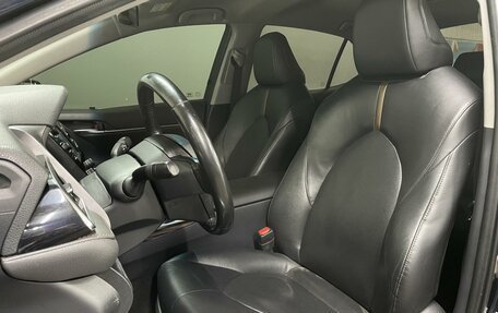 Toyota Camry, 2018 год, 2 450 000 рублей, 7 фотография