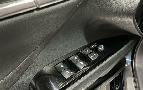 Toyota Camry, 2018 год, 2 450 000 рублей, 15 фотография