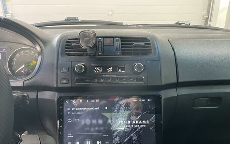 Skoda Fabia II, 2012 год, 860 000 рублей, 12 фотография