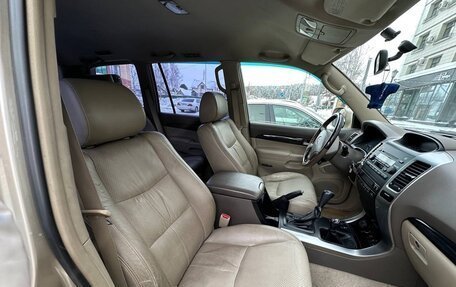 Toyota Land Cruiser Prado 120 рестайлинг, 2008 год, 2 700 000 рублей, 7 фотография