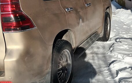 Toyota Land Cruiser Prado 150 рестайлинг 2, 2012 год, 2 600 000 рублей, 13 фотография