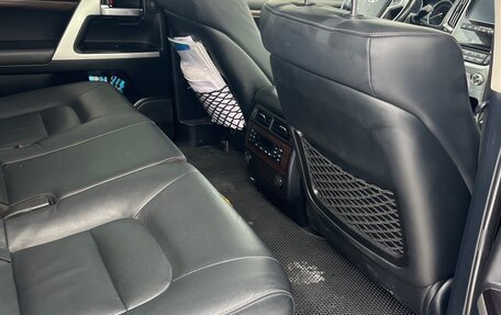 Toyota Land Cruiser 200, 2020 год, 6 300 000 рублей, 10 фотография