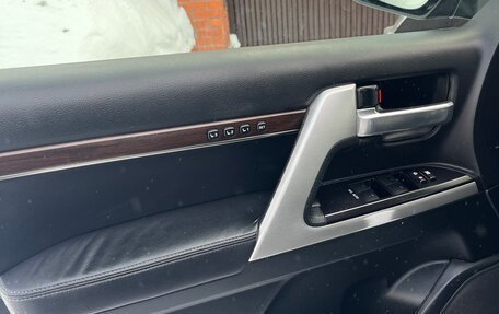 Toyota Land Cruiser 200, 2020 год, 6 300 000 рублей, 14 фотография
